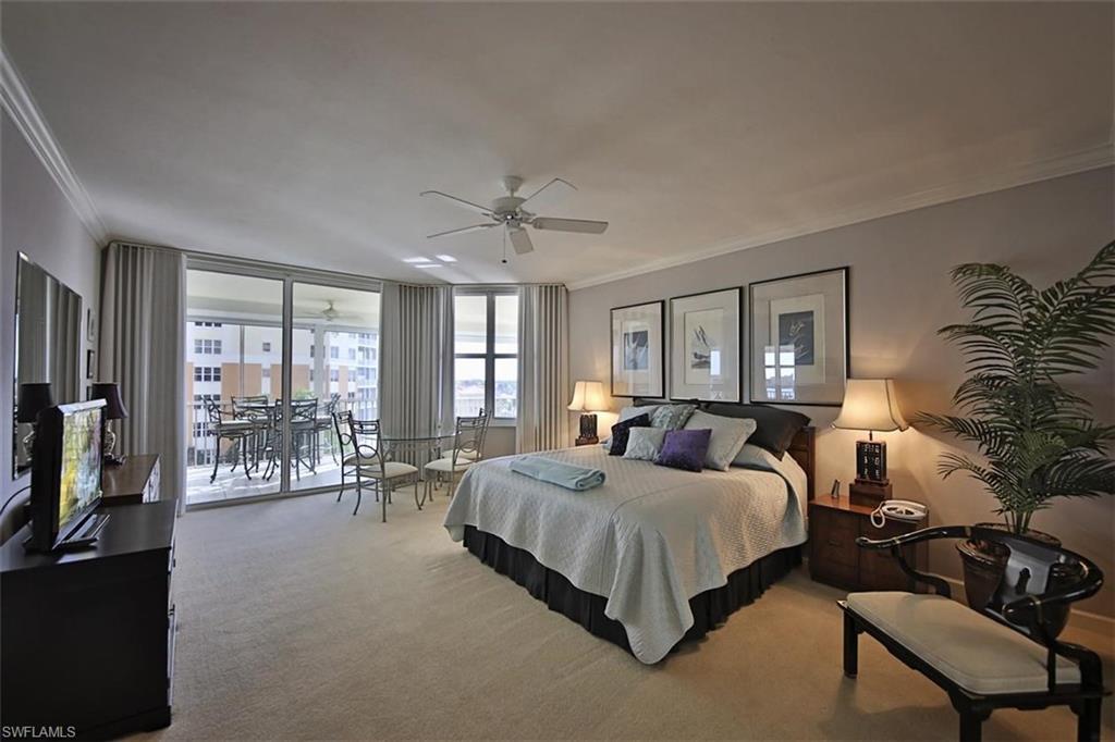 THE SHORES - Residential