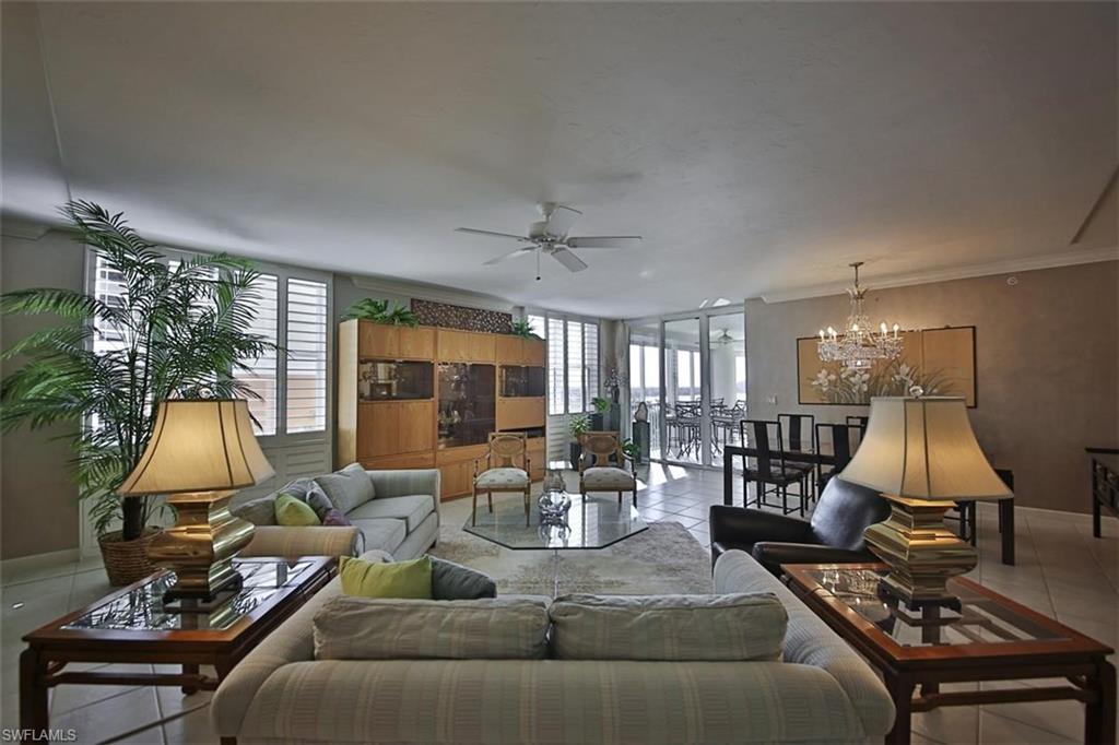 THE SHORES - Residential