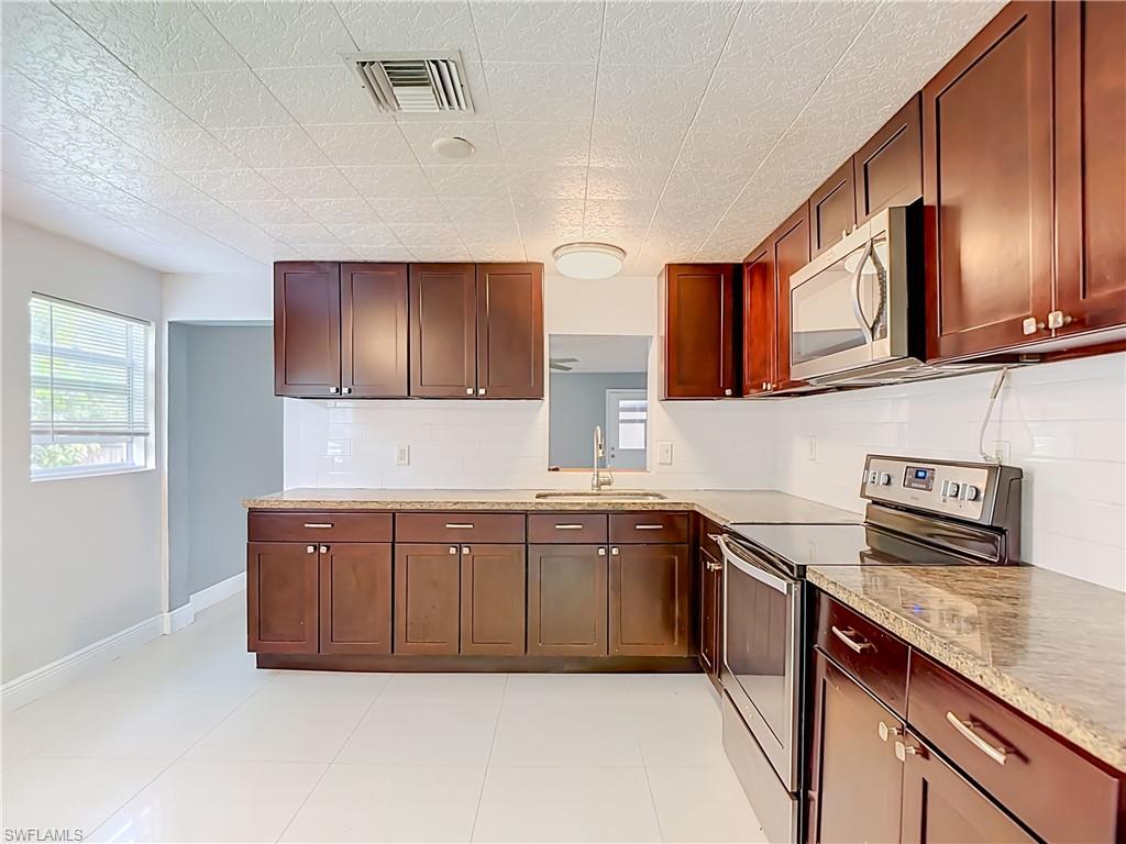 NORTH FORT MYERS - Residential