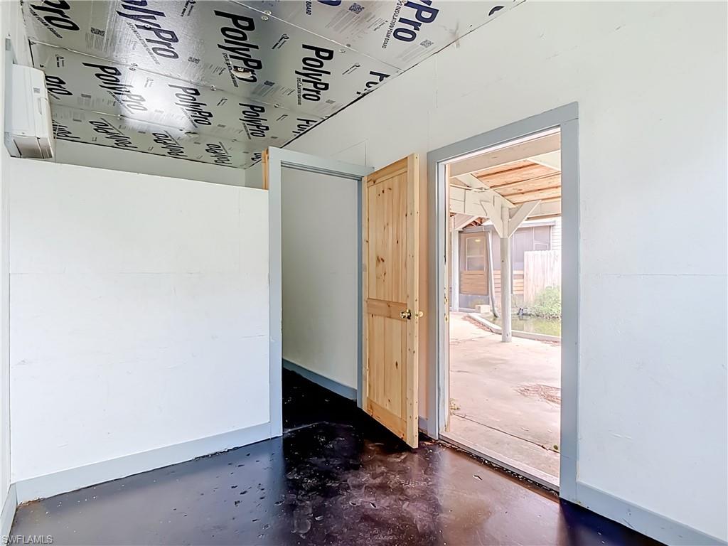 NORTH FORT MYERS - Residential