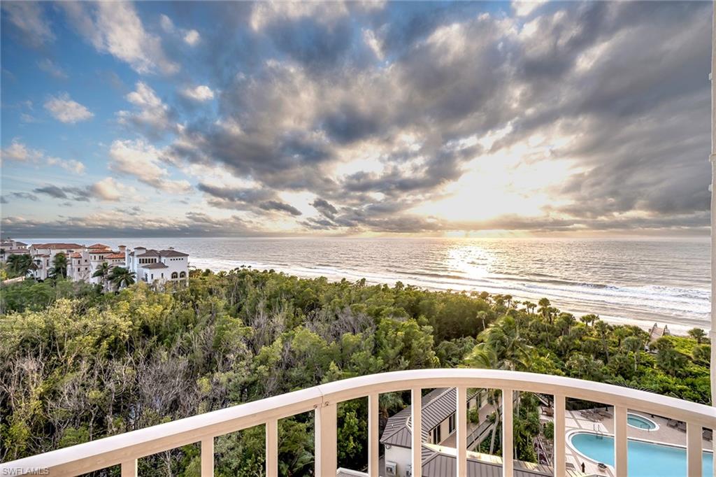 CONTESSA AT BAY COLONY - Residential