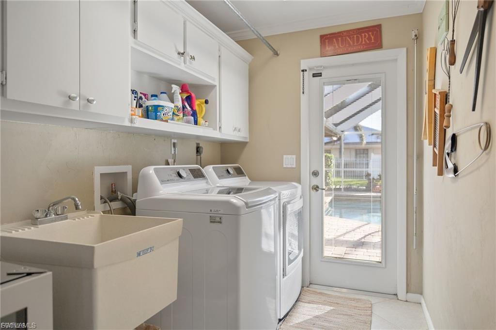 CAPE CORAL - Residential Lease