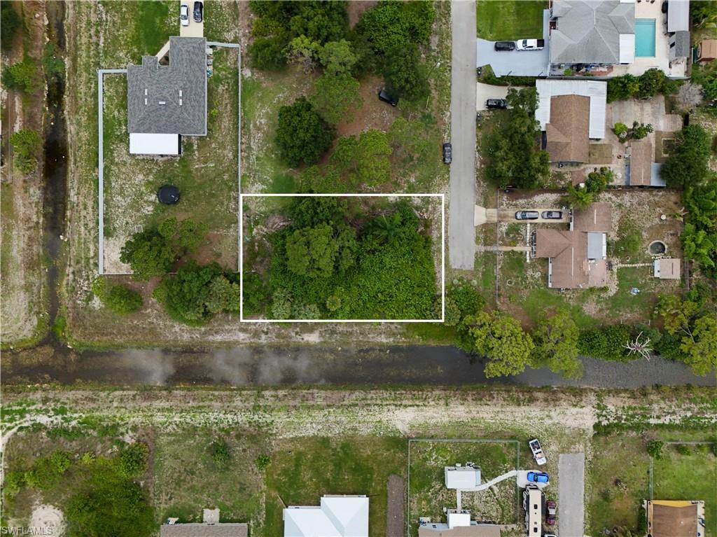 LEHIGH ACRES - Land