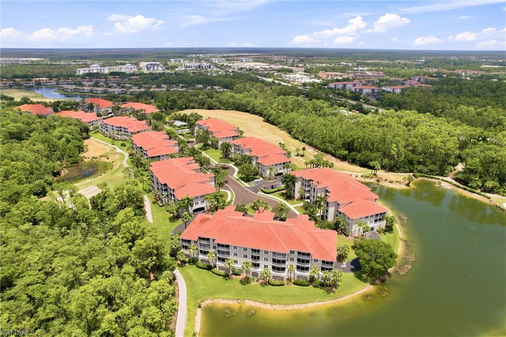 LAKE BARRINGTON - Residential