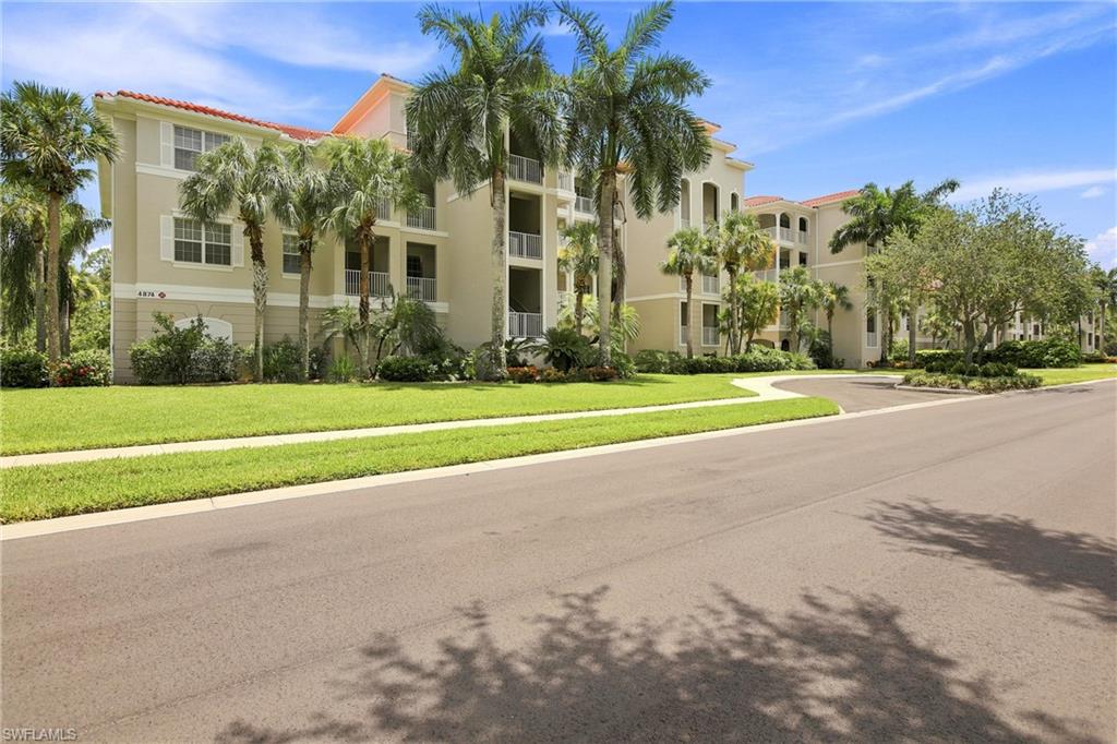 LAKE BARRINGTON - Residential