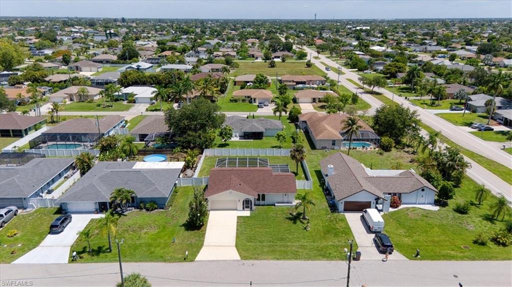 CAPE CORAL - Residential