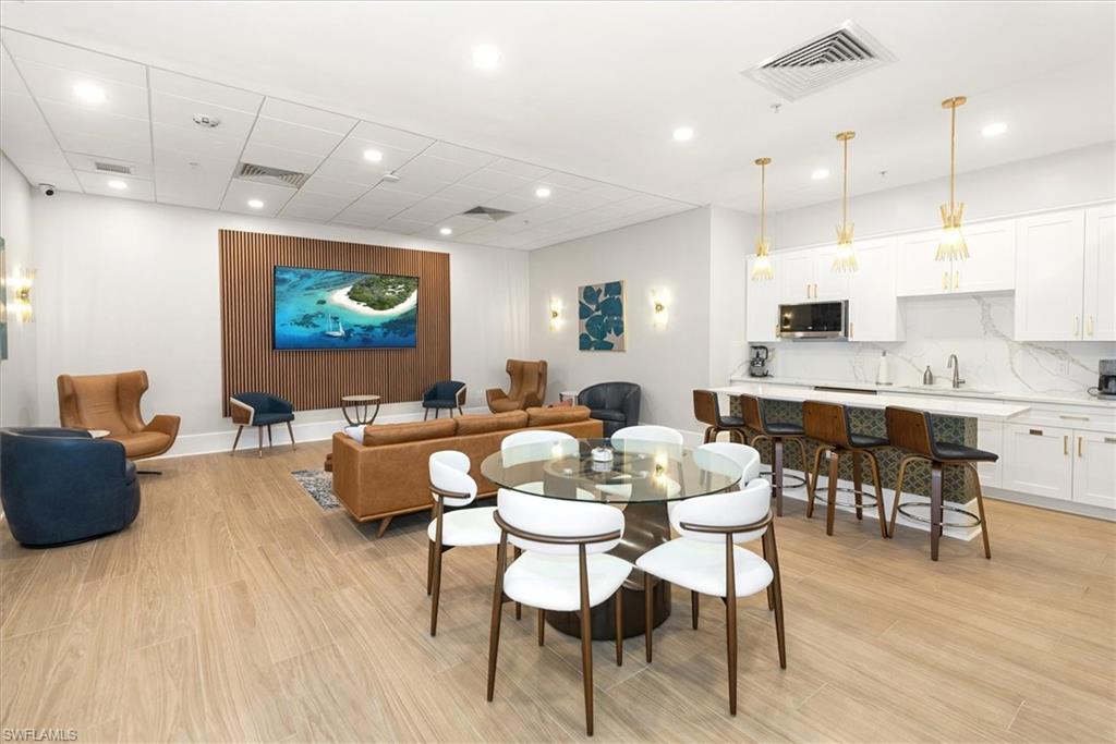 BEAU RIVAGE - Residential