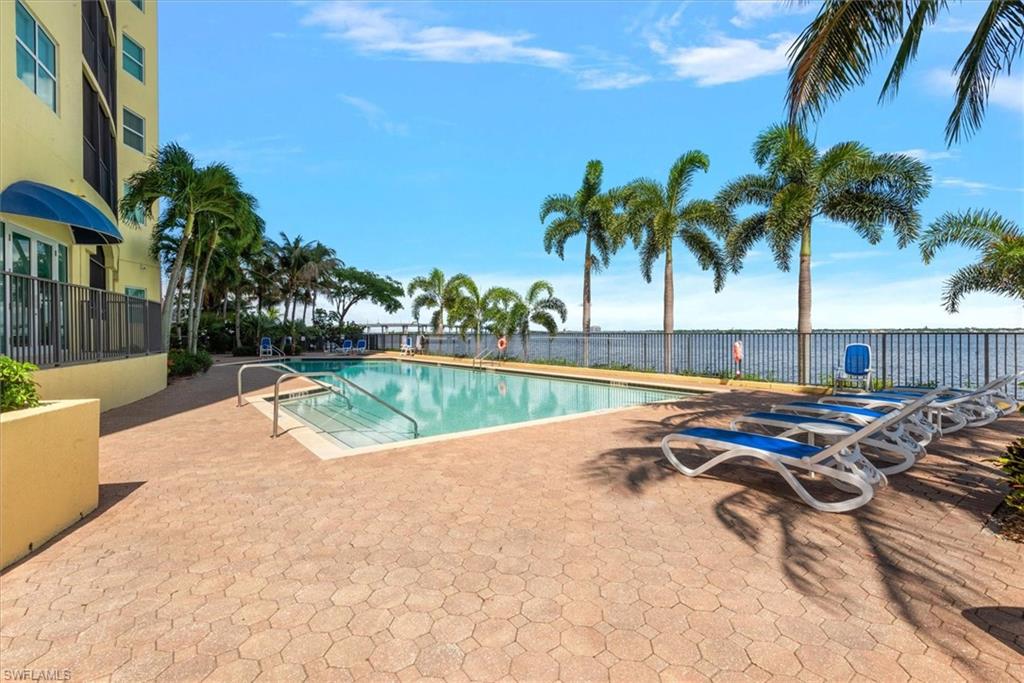 BEAU RIVAGE - Residential