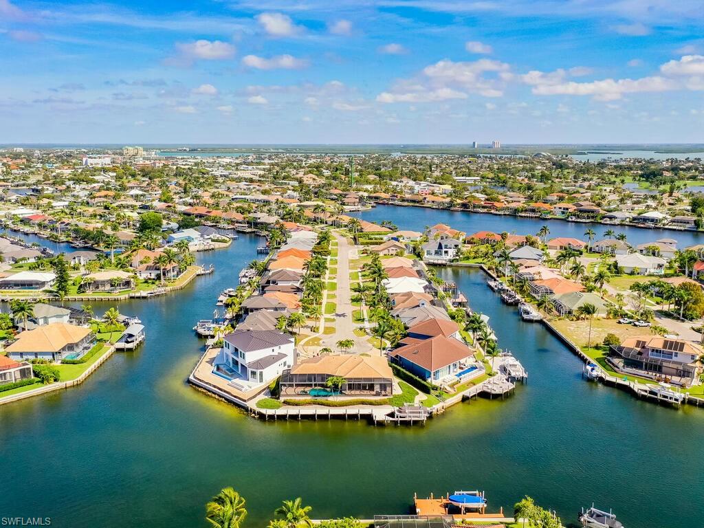 MARCO ISLAND - Residential