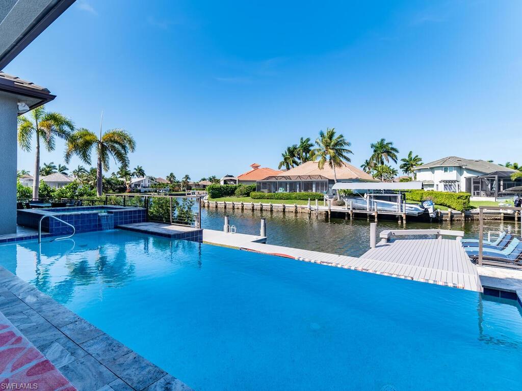 MARCO ISLAND - Residential