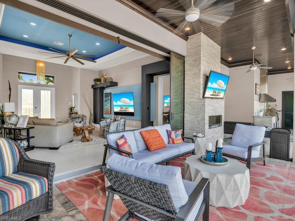 MARCO ISLAND - Residential