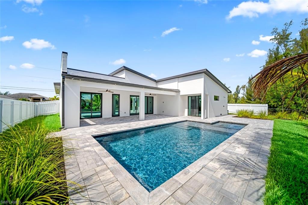 CAPE CORAL - Residential