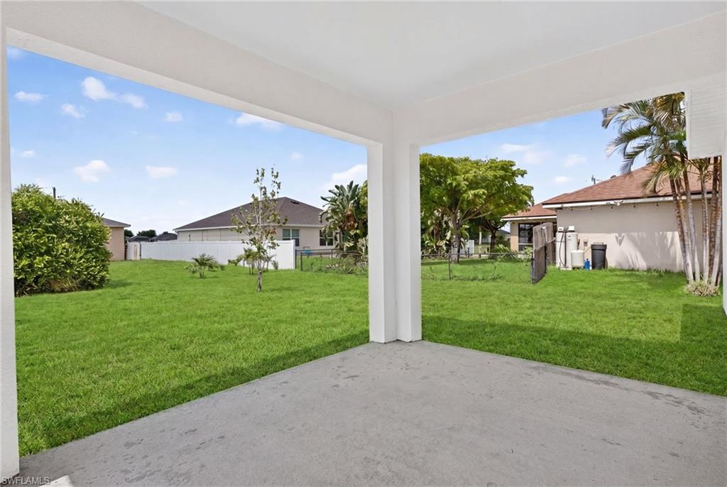 CAPE CORAL - Residential