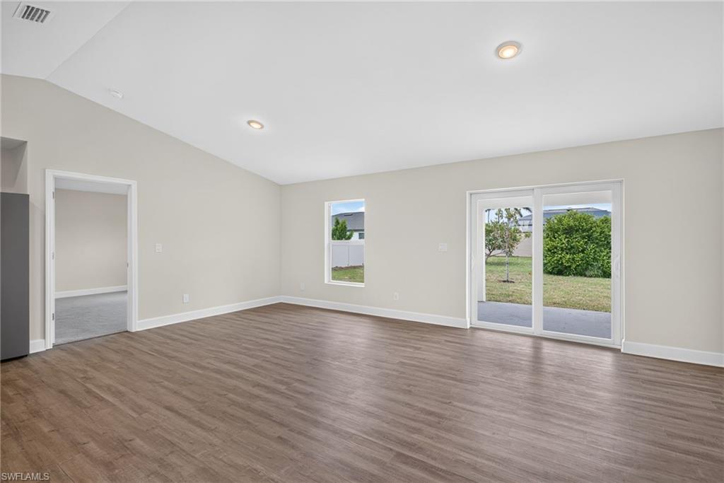 CAPE CORAL - Residential