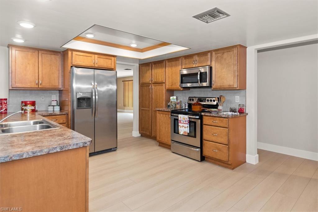 TANGLEWOOD - Residential