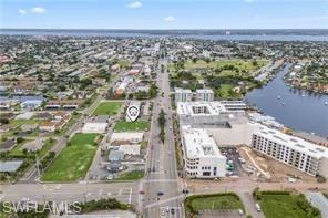 CAPE CORAL - Land