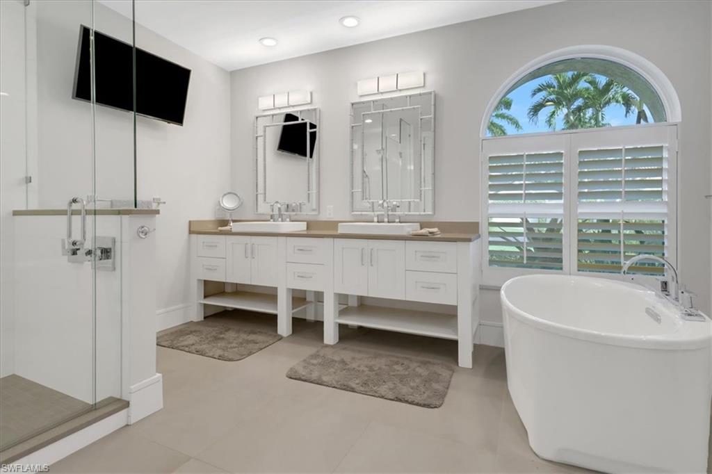 BARRINGTON AT PELICAN BAY - Residential