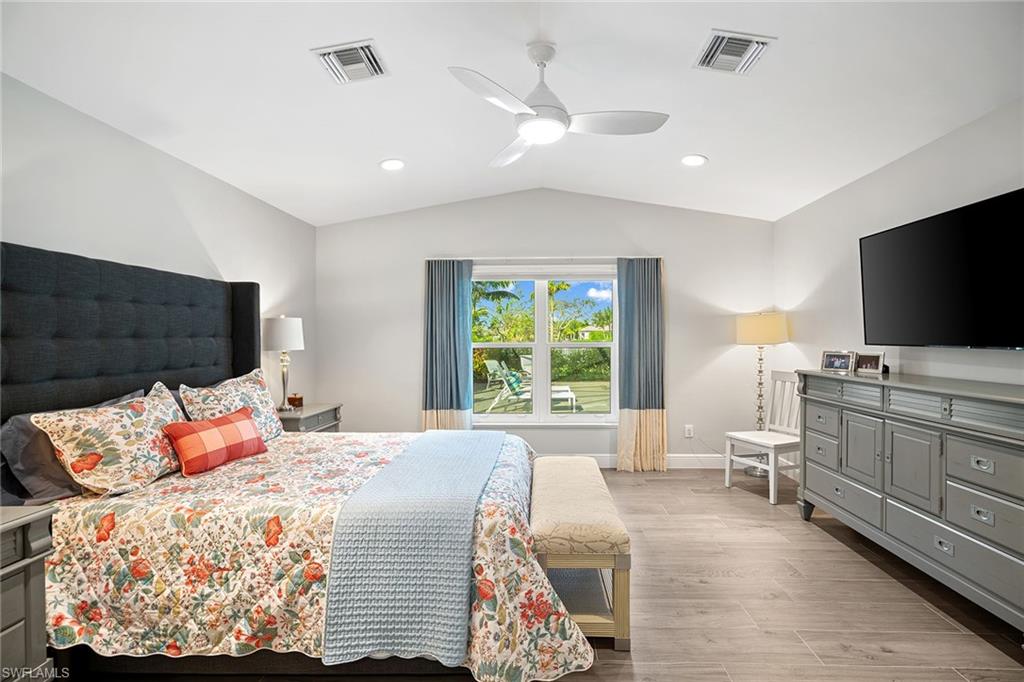 RIDGE LAKE - Residential
