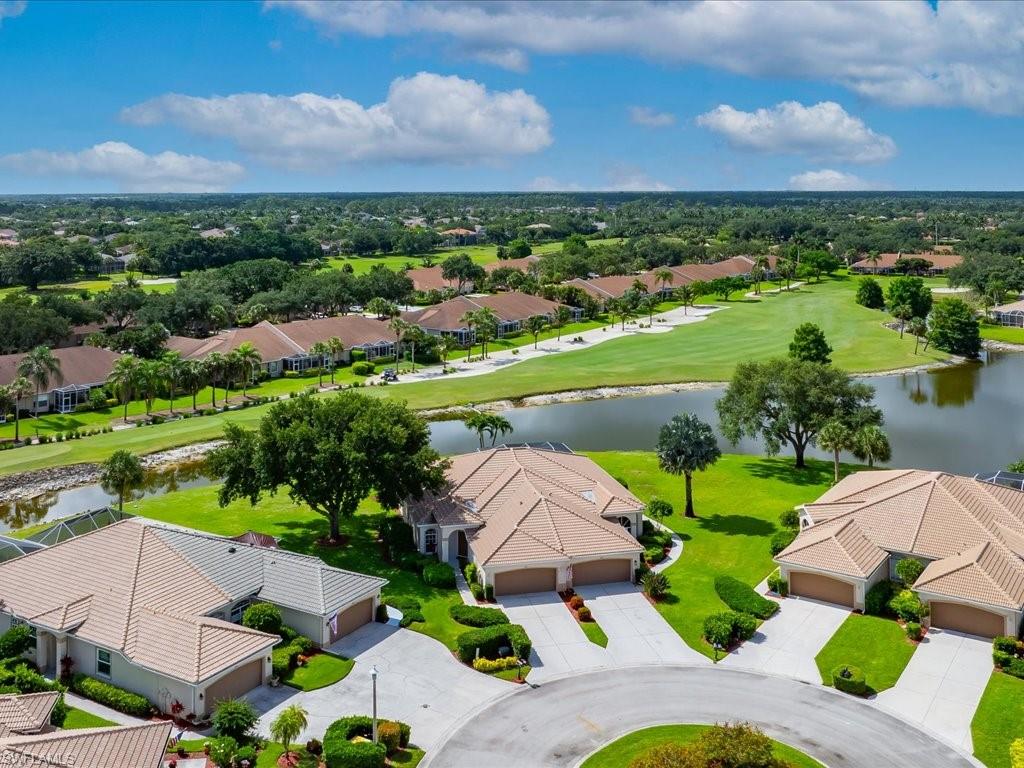 COLONIAL LINKS - Residential