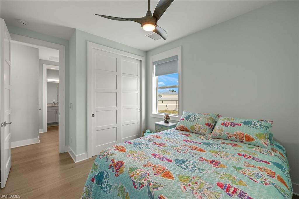ISLAND SHORES - Residential