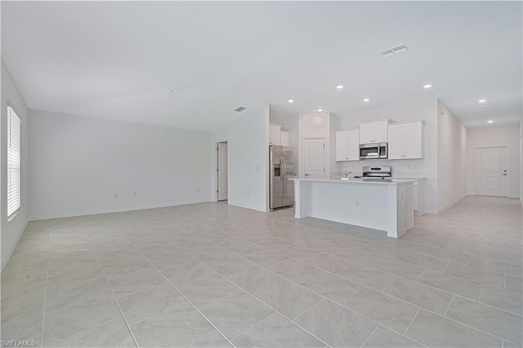 NOT APPLICABLE - Residential Lease