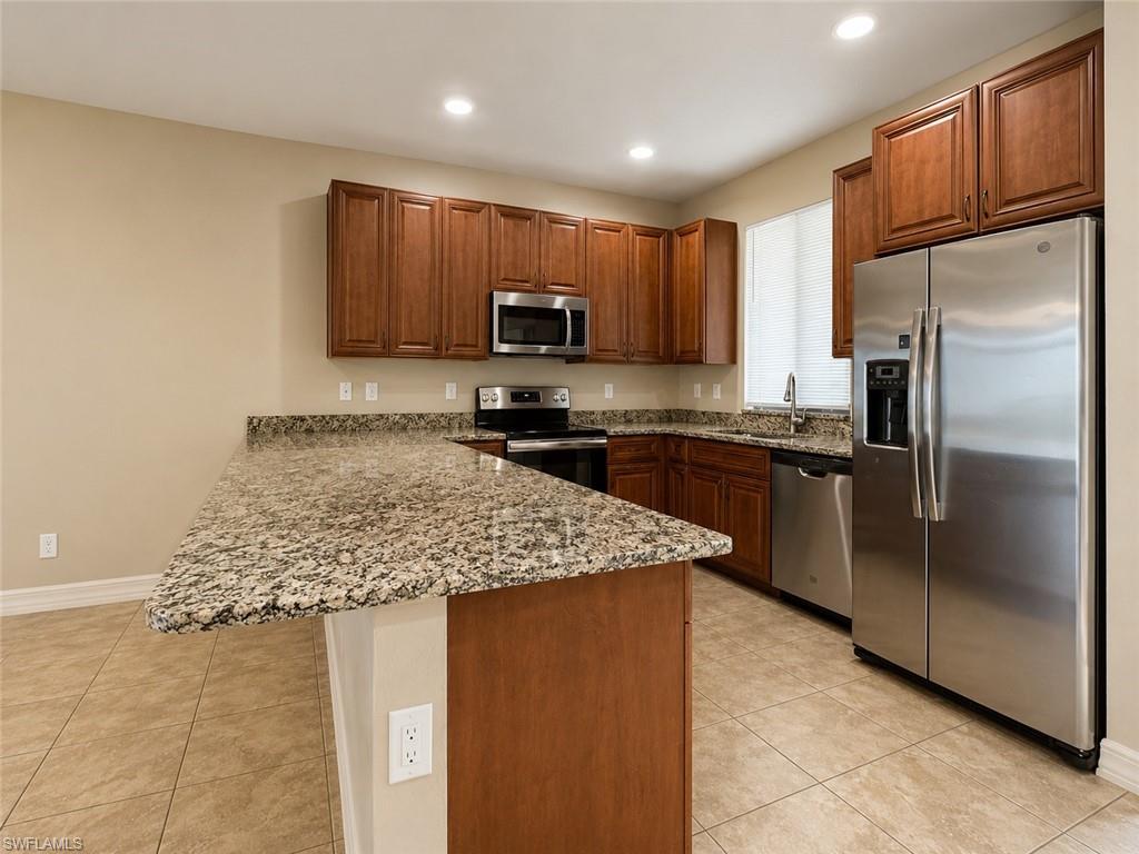 CAPE CORAL - Residential Lease
