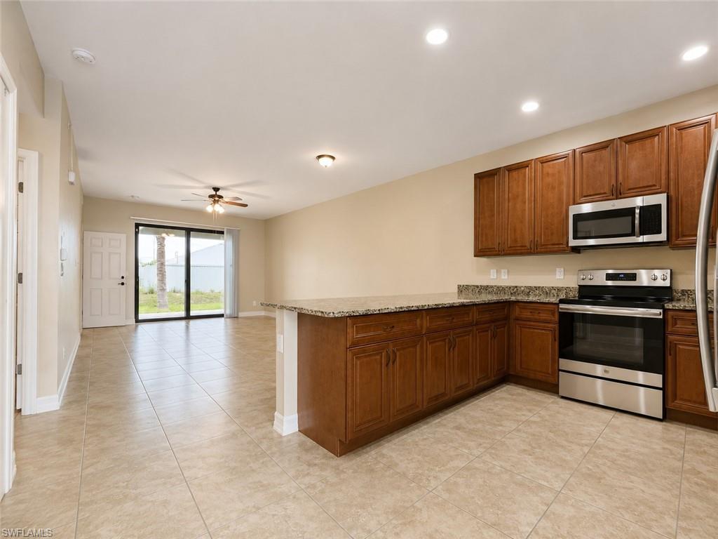 CAPE CORAL - Residential Lease