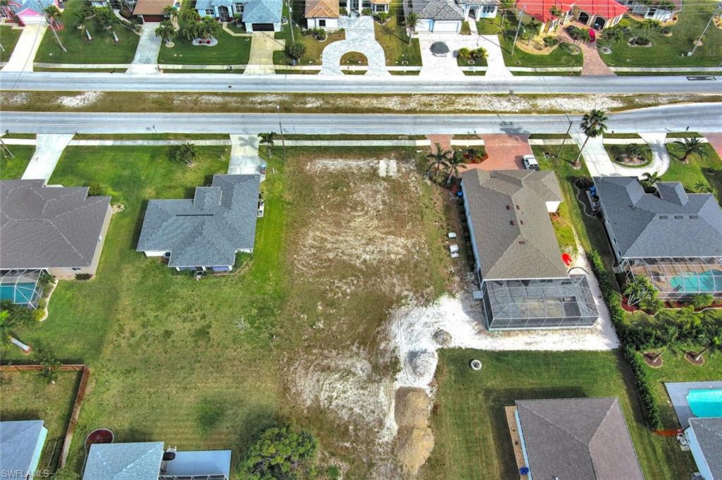 CAPE CORAL - Land