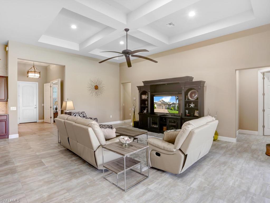 CAMDEN LAKES - Residential