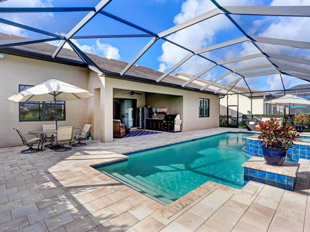 CAMDEN LAKES - Residential