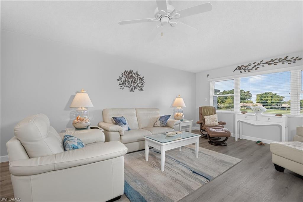 SEVEN LAKES - Residential