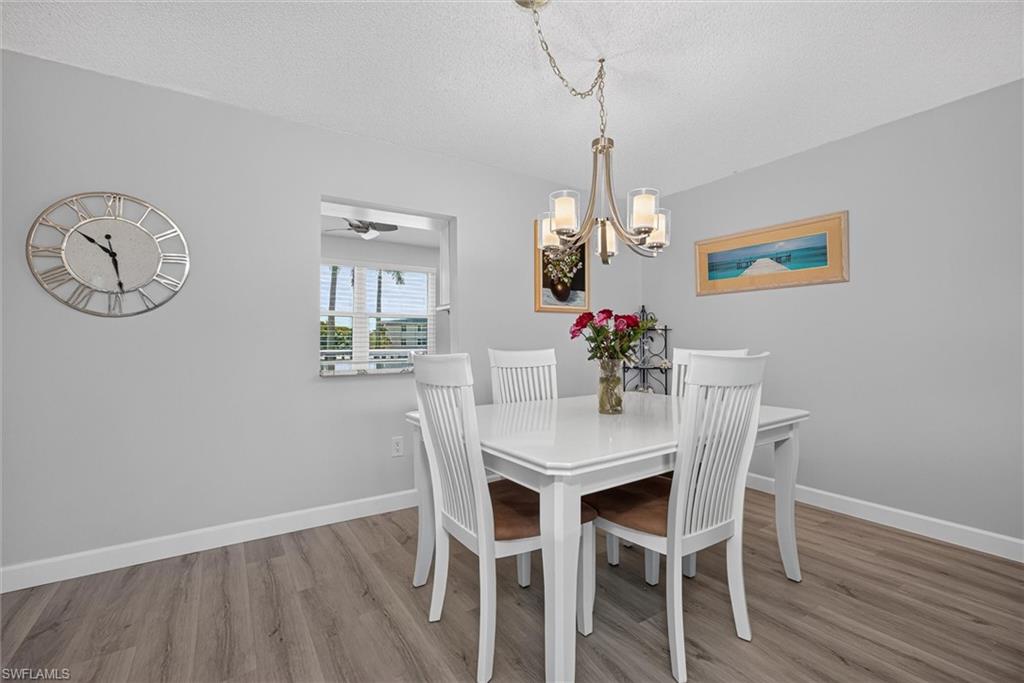 SEVEN LAKES - Residential