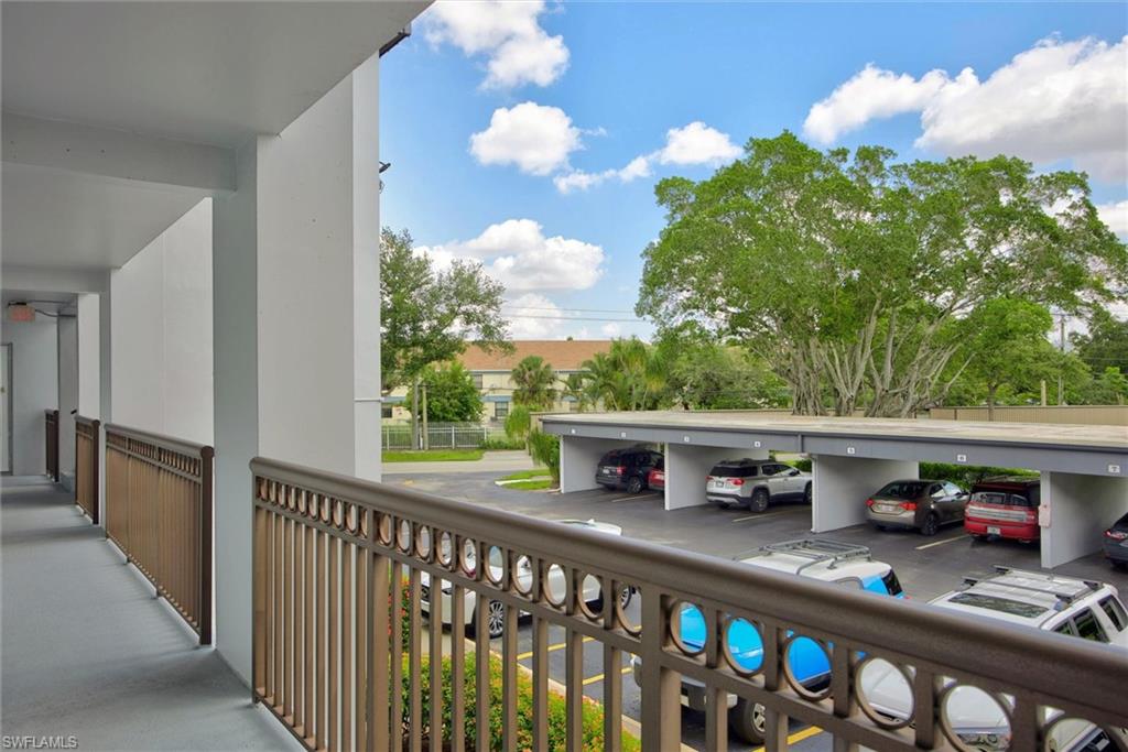 SEVEN LAKES - Residential