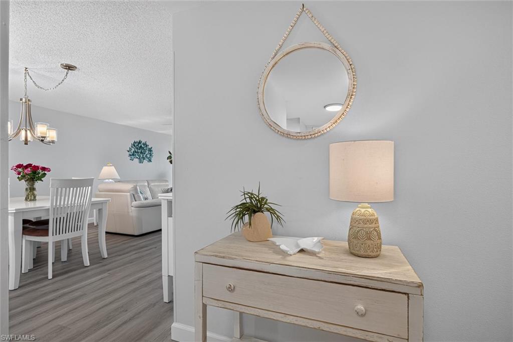 SEVEN LAKES - Residential