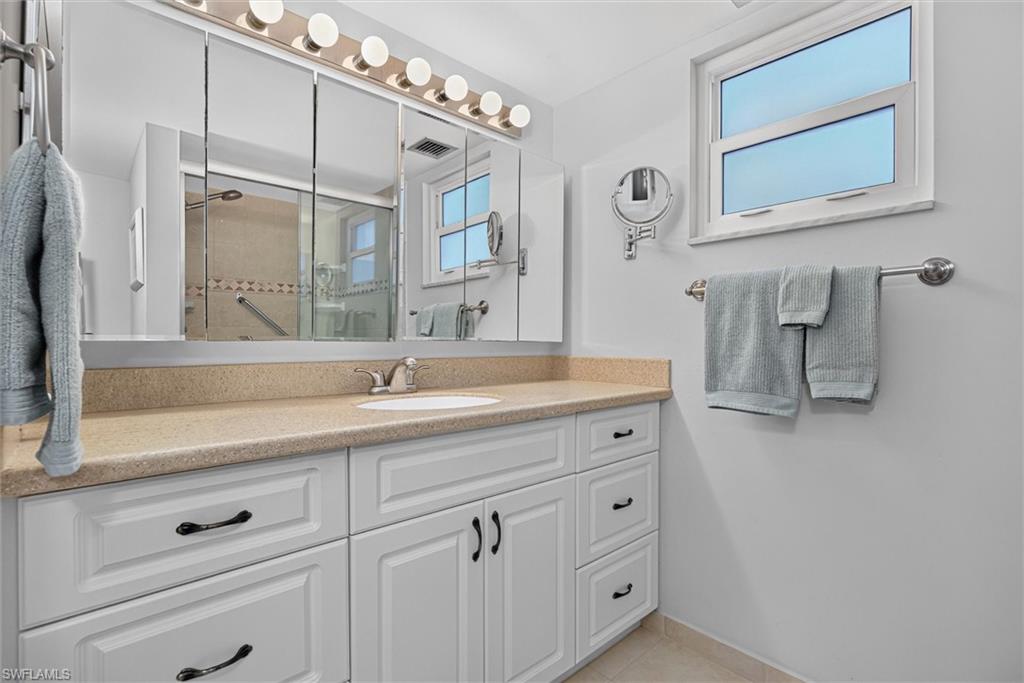 SEVEN LAKES - Residential