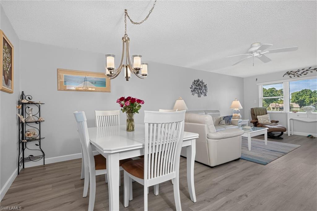 SEVEN LAKES - Residential