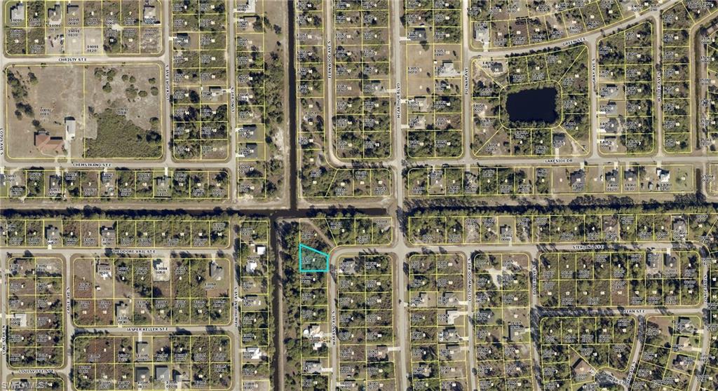 LEHIGH ACRES - Land