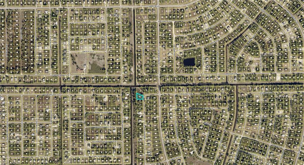 LEHIGH ACRES - Land