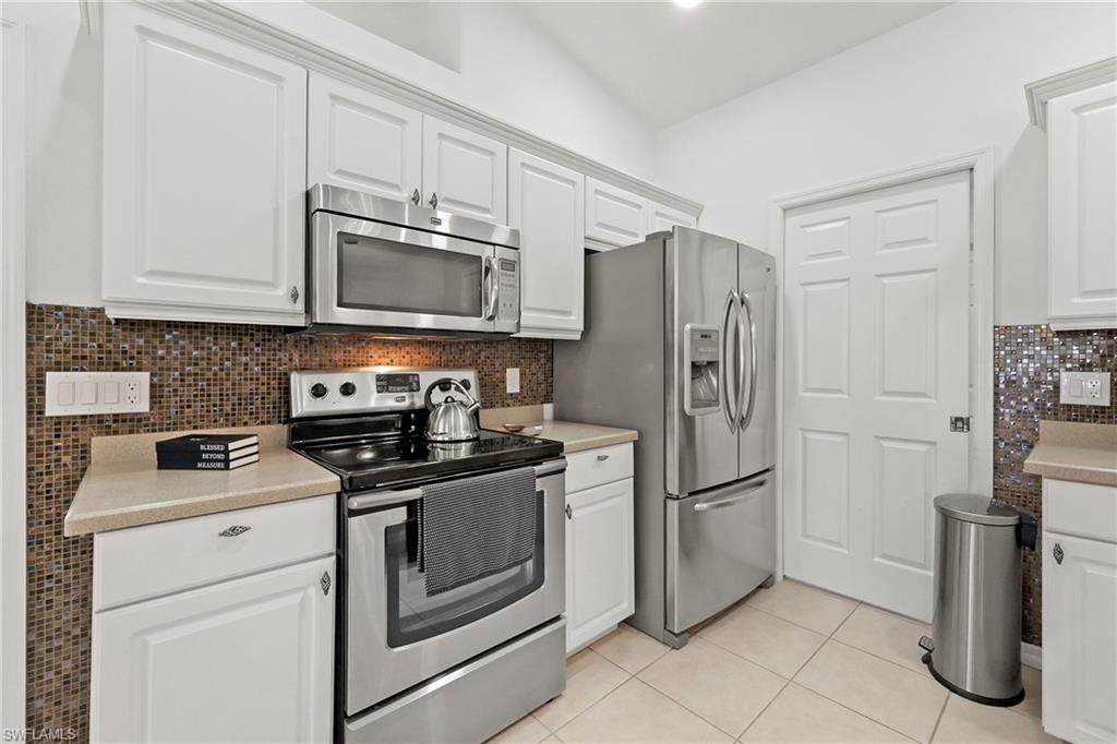 CAPE CORAL - Residential Lease