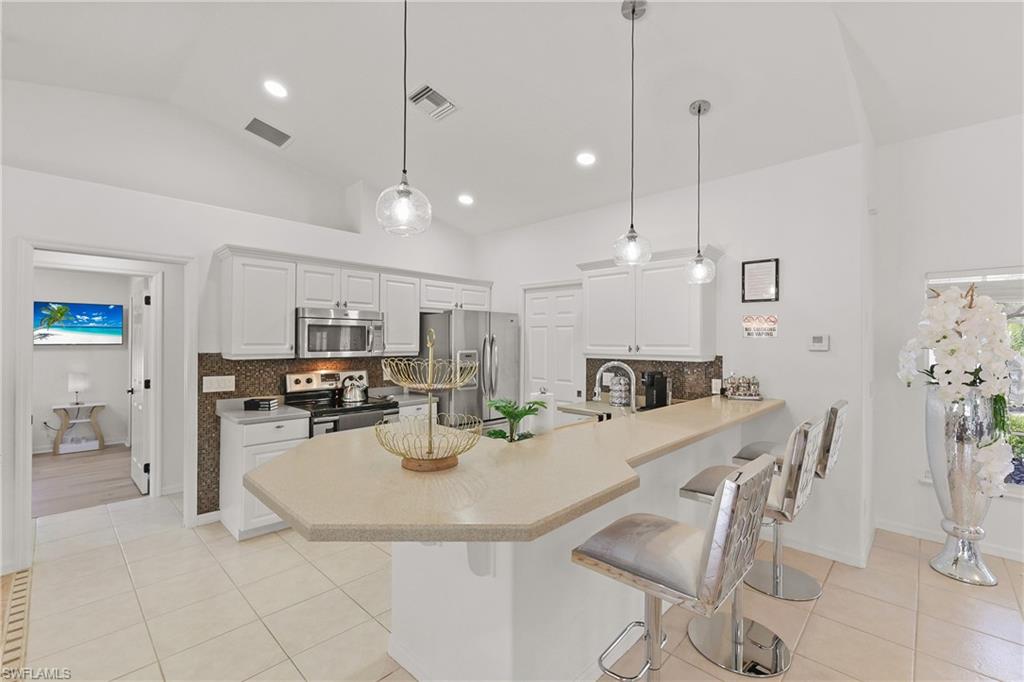 CAPE CORAL - Residential Lease