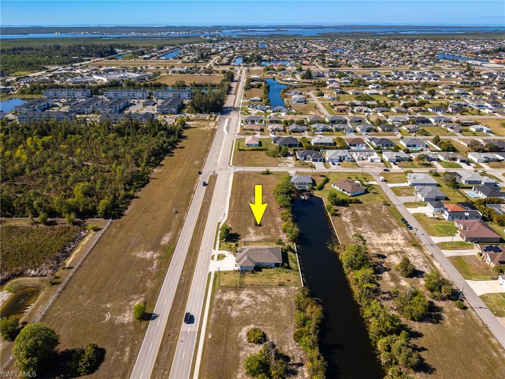 CAPE CORAL - Land