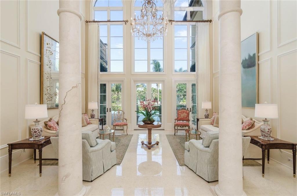 ESCADA AT TIBURON - Residential