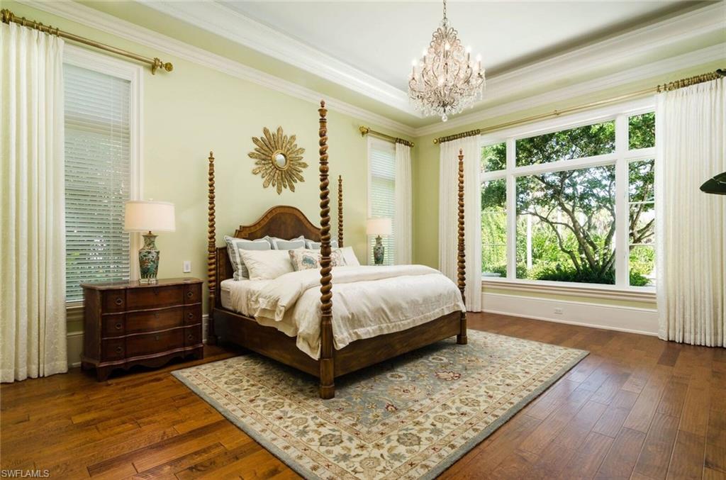 ESCADA AT TIBURON - Residential