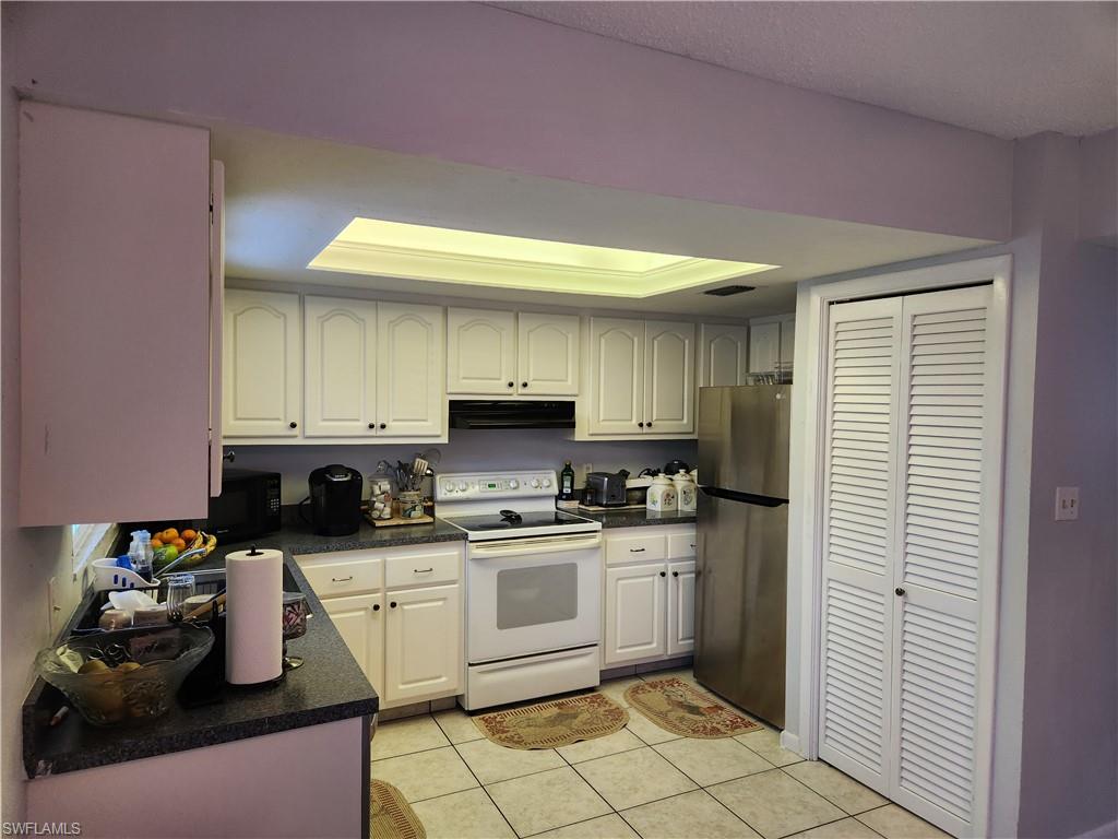PALM CREST VILLAS - Residential