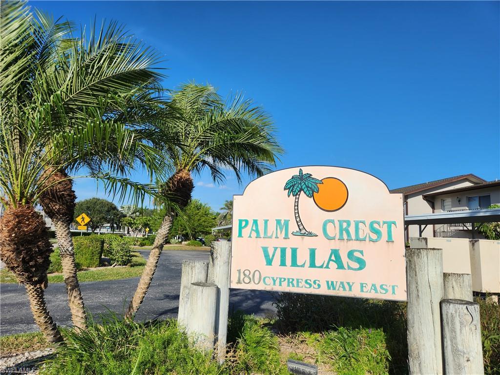 PALM CREST VILLAS - Residential