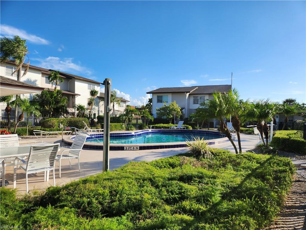 PALM CREST VILLAS - Residential