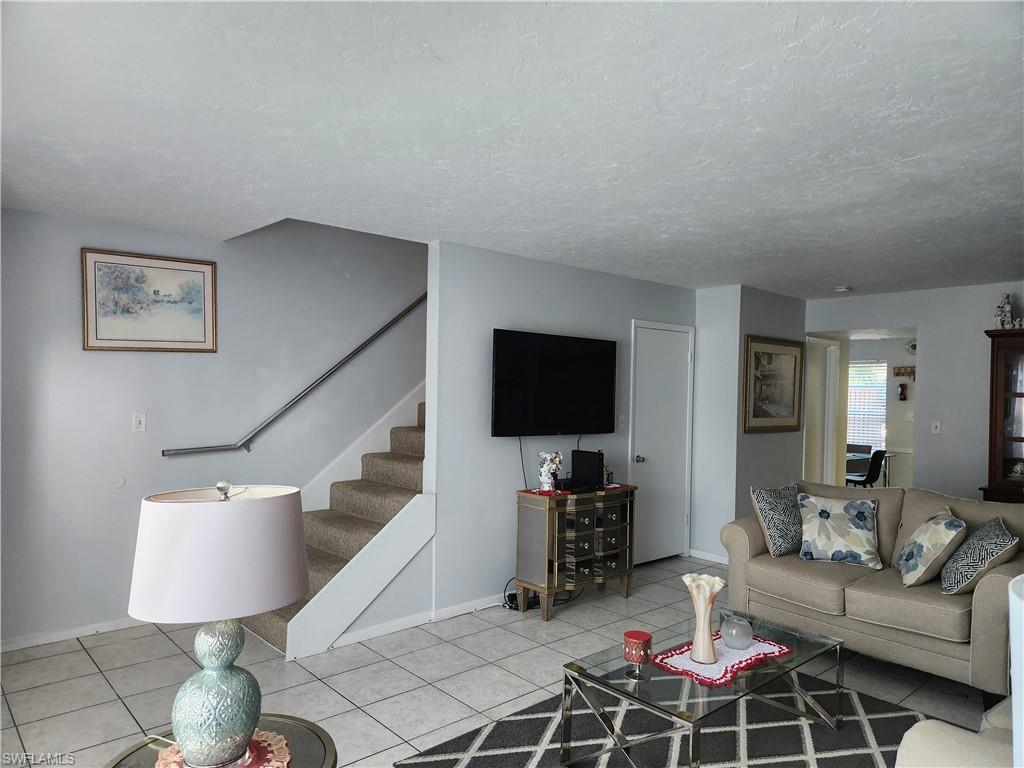 PALM CREST VILLAS - Residential