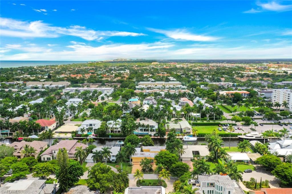 AQUALANE SHORES - Residential