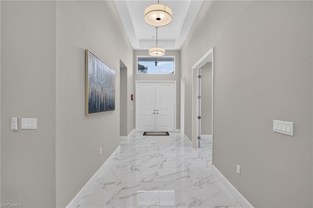 VALENCIA TRAILS - Residential