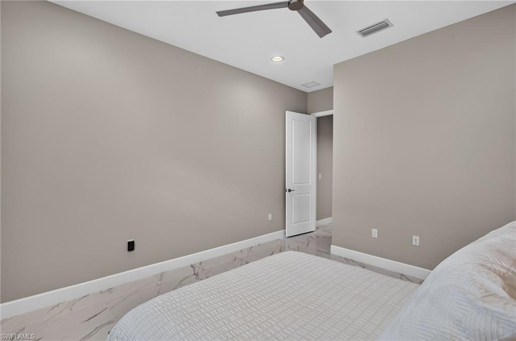 VALENCIA TRAILS - Residential